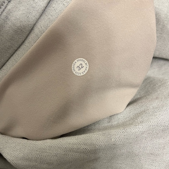 Lululemon Shorts - Picture 3 of 4